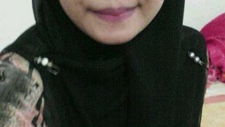 Tante Girang Asik Menikmati Rudal Berondong Nya Di Kamar Kos